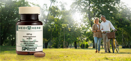 healthy-couple-and-hipep-bottle